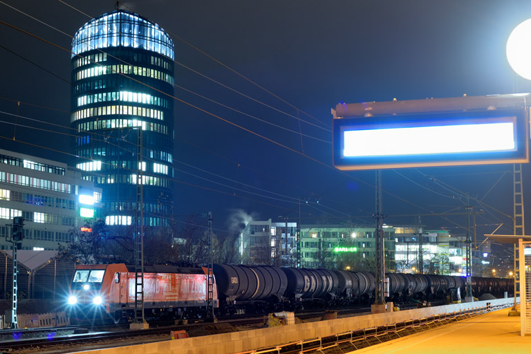 482 048 bei km 15,6 (Dezember 2020)