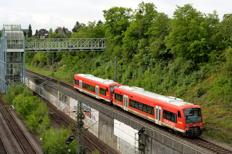 650 310 und 650 308 als Lt-G 22559 bei km 14,0 (Juni 2020)