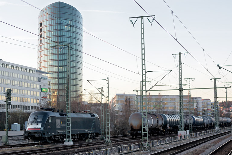 ES 64 U2-028 bei km 15,6 (Januar 2020)