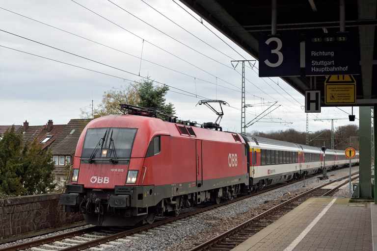 &Ouml;BB 1016 015 mit IC 280 bei km 16,8 (Dezember 2020)