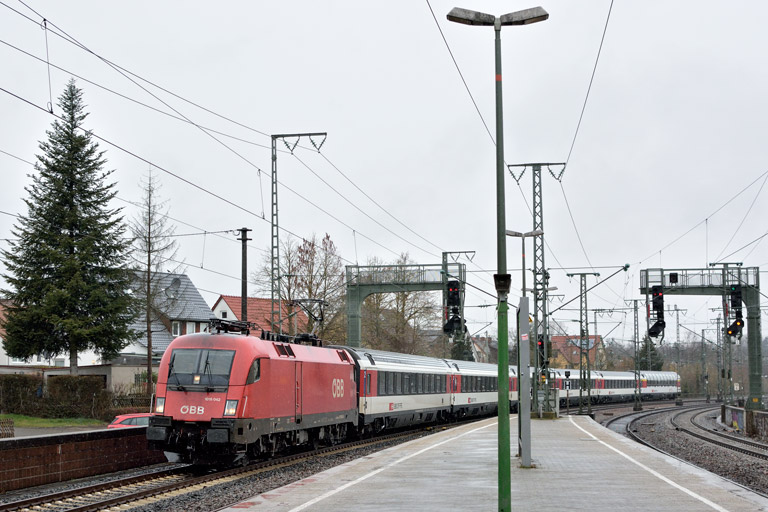 &Ouml;BB 1016 042 mit IC 187 bei km 16,6 (M&auml;rz 2020)