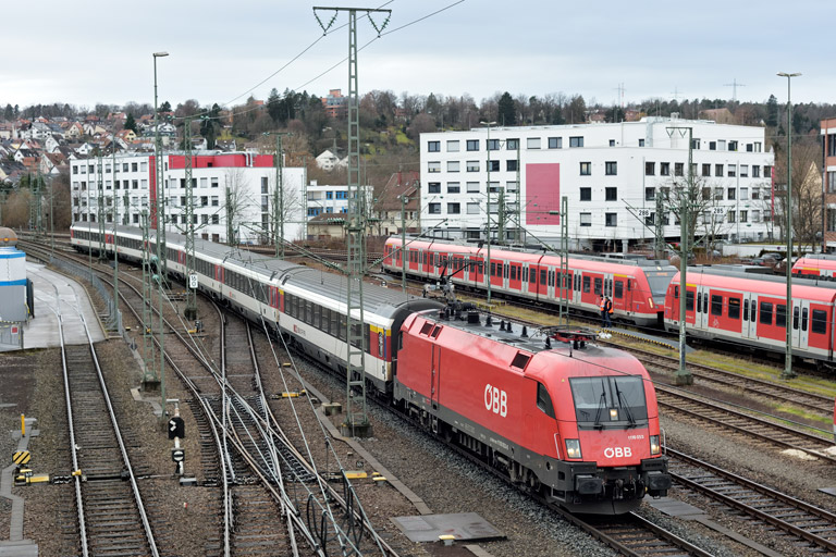 &Ouml;BB 1116 053 mit IC 280 bei km 16,0 (Januar 2020)