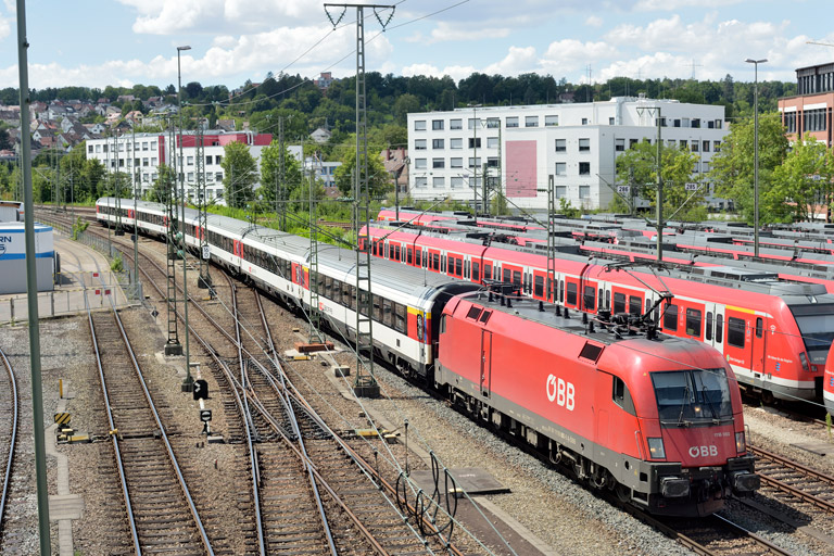 &Ouml;BB 1116 060 mit IC 280 bei km 16,0 (Juli 2020)