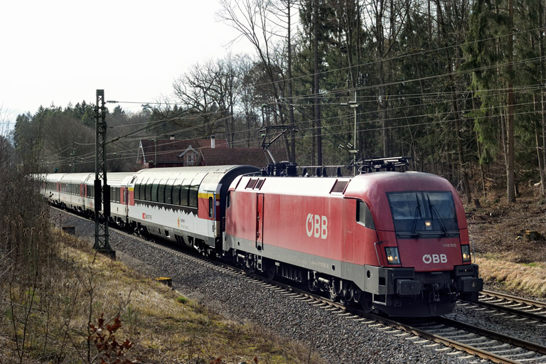 &Ouml;BB 1116 092 mit IC 188 bei km 18,2 (Februar 2020)
