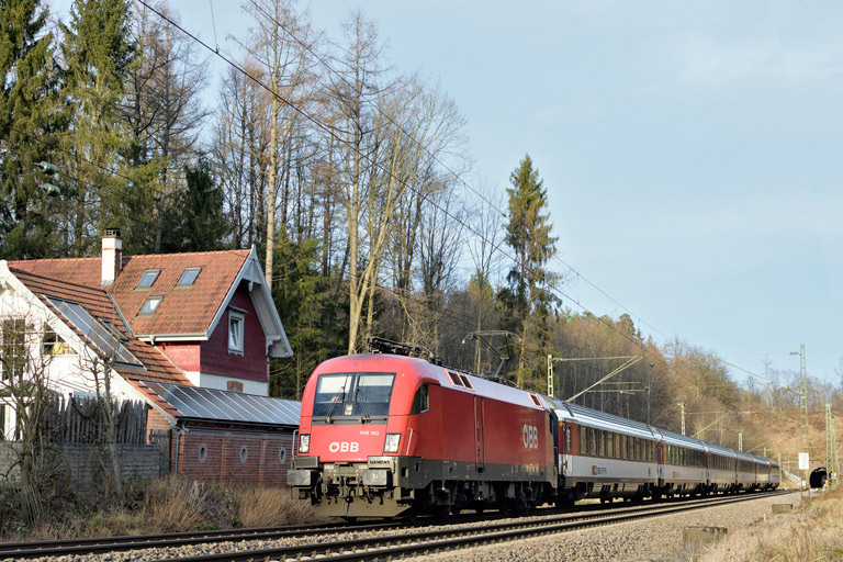 &Ouml;BB 1116 163 mit IC 281 bei km 18,2 (Februar 2020)