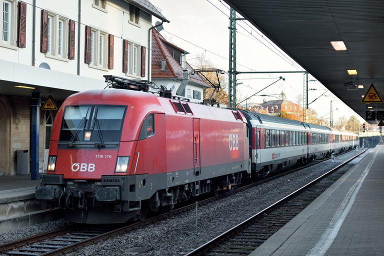 &Ouml;BB 1116 179 mit IC 183 bei km 15,6 (November 2020)