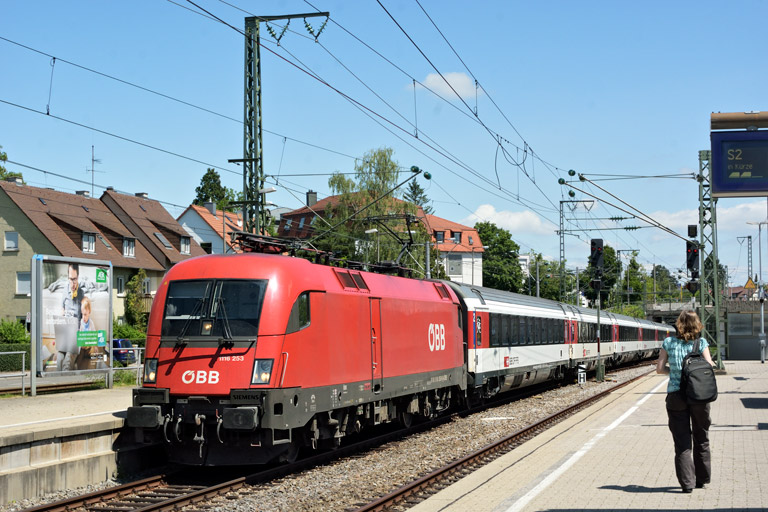 &Ouml;BB 1116 253 mit IC 187 bei km 15,6 (Juni 2020)