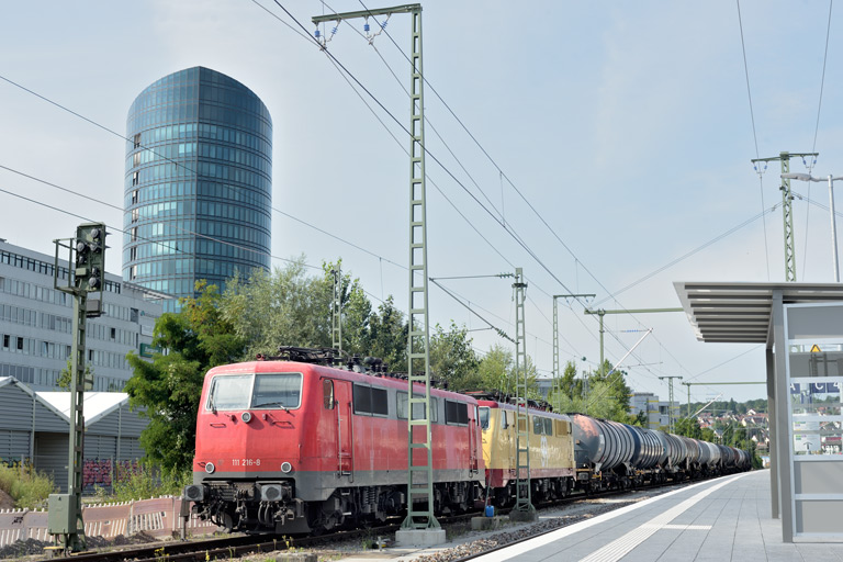 111 216 und 111 057 bei km 15,6 (August 2021)