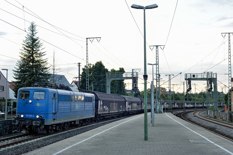 151 025 bei km 16,6 (Juli 2021)