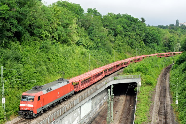 152 063 mit EZ 52088 bei km 13,8 (Juli 2021)