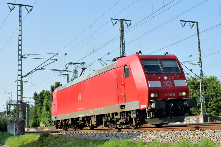185 015 als T 66925 bei km 16,6 (Juli 2021)