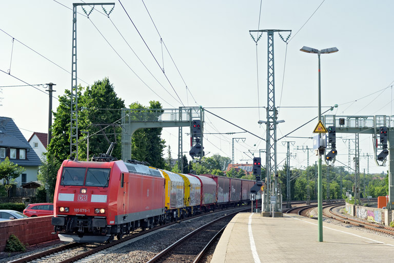 185 079 mit EZ 52095 bei km 16,6 (Juli 2021)