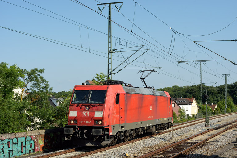 185 230 als T 66942 bei km 16,8 (Juli 2021)