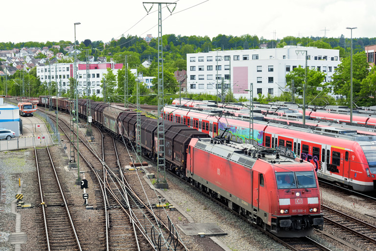 185 308 mit EZ 52098 bei km 16,0 (Juli 2021)