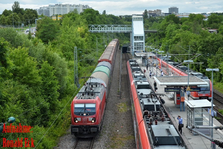 187 153 mit EZ 52095 bei km 14,2 (Juli 2021)