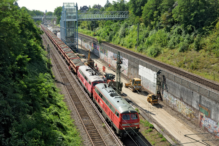 218 451 und 218 450 bei km 14,0 (August 2021)