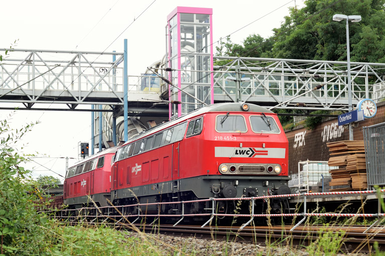 218 451 und 218 450 bei km 14,2 (August 2021)