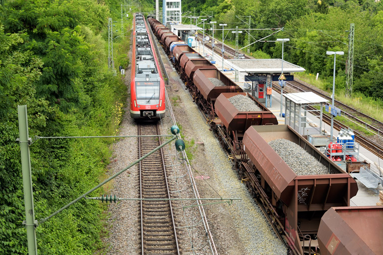 423 573 als S15 bei km 14,2 (August 2021)