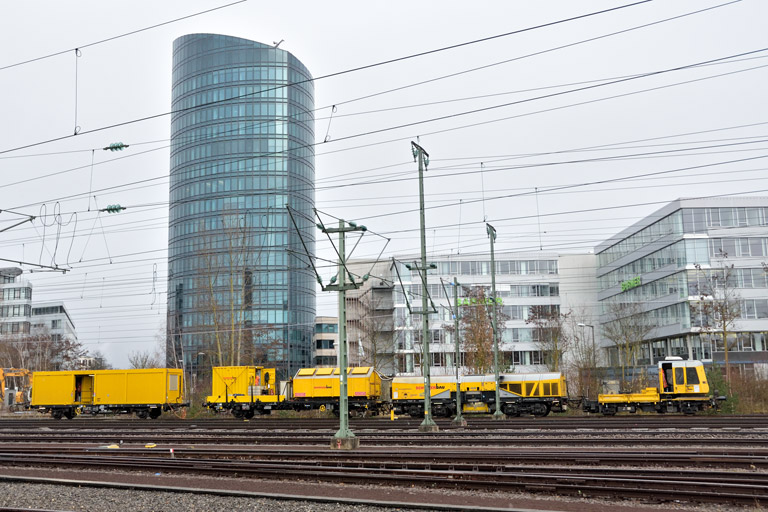 Schwerkleinwagenzug bei km 15,8 (M&auml;rz 2021)