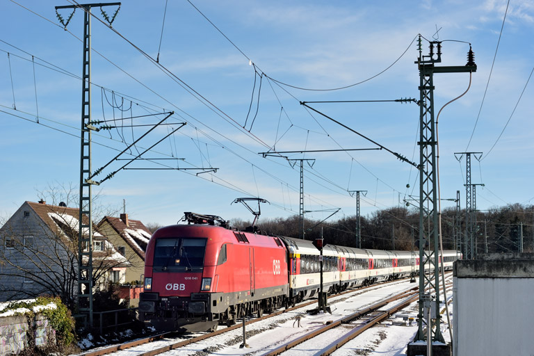 &Ouml;BB 1016 041 mit IC 188 bei km 16,8 (Februar 2021)