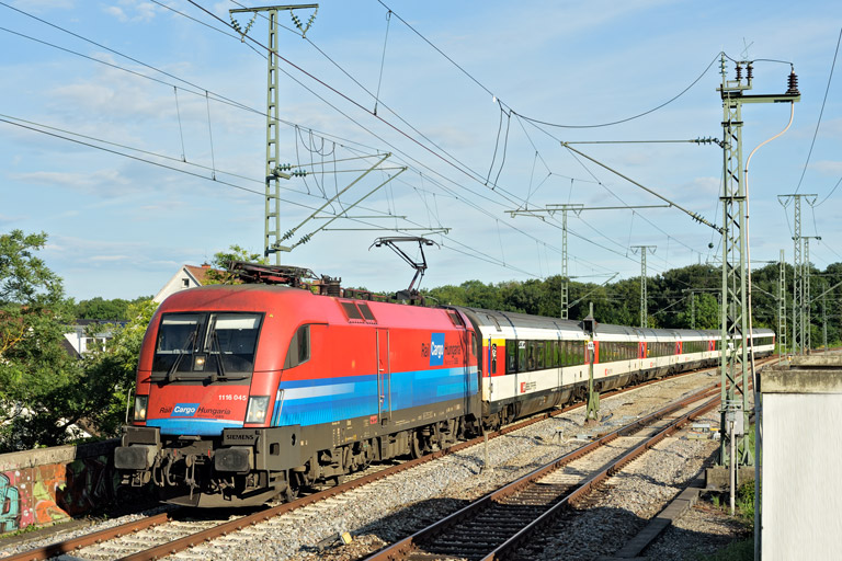 &Ouml;BB 1116 045 mit IC 184 bei km 16,8 (Juli 2021)