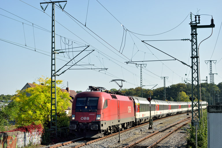 &Ouml;BB 1116 057 mit IC 188 bei km 16,8 (Oktober 2021)