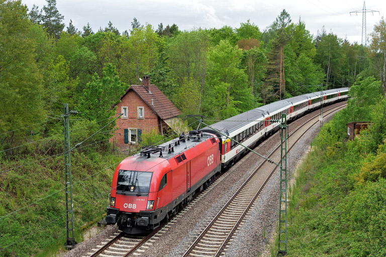&Ouml;BB 1116 063 mit IC 186 bei km 19,2 (Mai 2021)