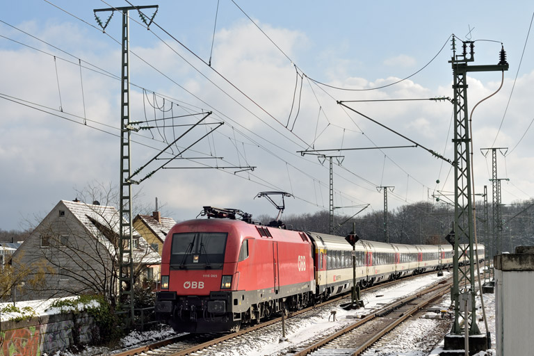 &Ouml;BB 1116 065 mit IC 280 bei km 16,8 (Januar 2021)