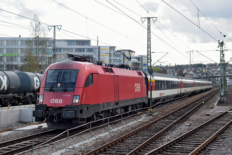 &Ouml;BB 1116 095 mit IC 186 bei km 15,8 (April 2021)