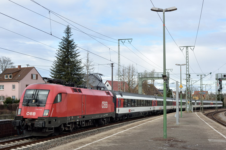 &Ouml;BB 1116 098 mit IC 187 bei km 16,8 (Januar 2021)
