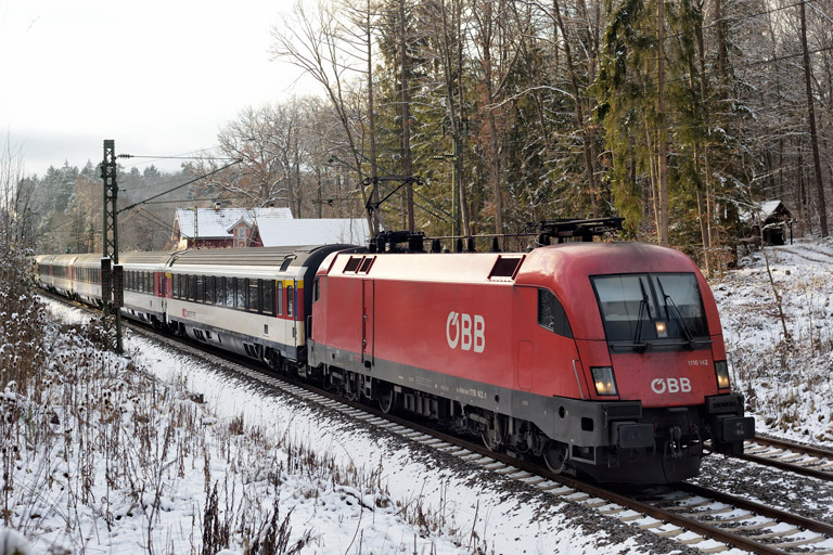&Ouml;BB 1116 142 mit IC 188 bei km 18,2 (Januar 2021)