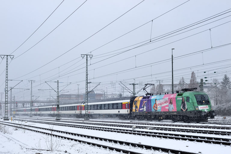 &Ouml;BB 1116 168 mit IC 280 bei km 15,8 (Januar 2021)