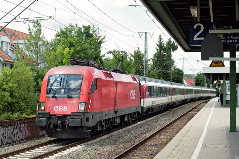 &Ouml;BB 1116 255 mit IC 189 bei km 16,8 (Juli 2021)