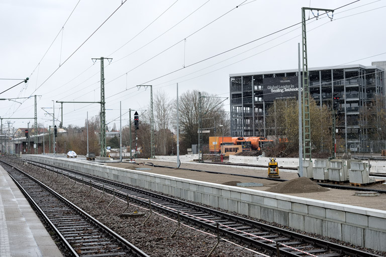 Bahnsteigbau bei km 15,6 (M&auml;rz 2021)