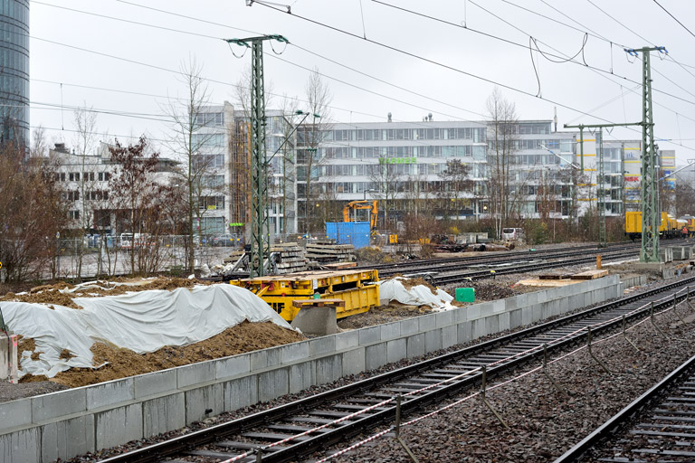 Bahnsteigbau bei km 15,6 (M&auml;rz 2021)