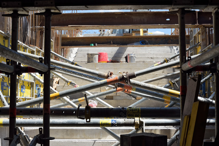 Bahnsteigbau bei km 15,6 (Juli 2021)