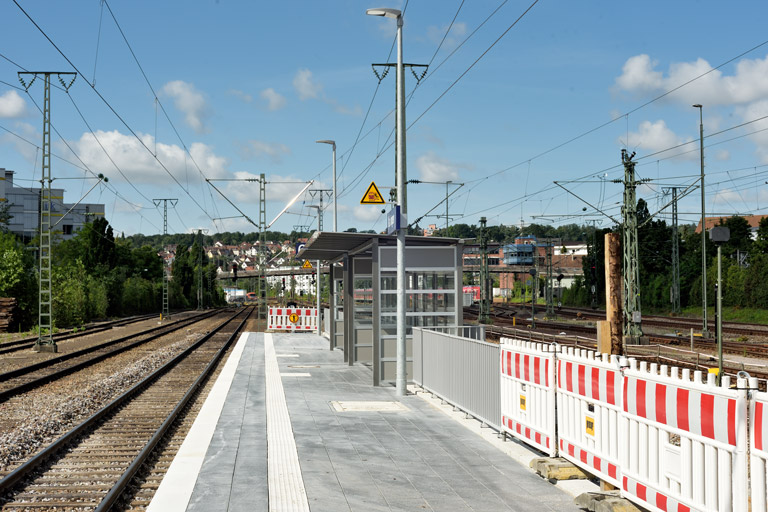 Bahnsteigbau bei km 15,6 (Juli 2021)