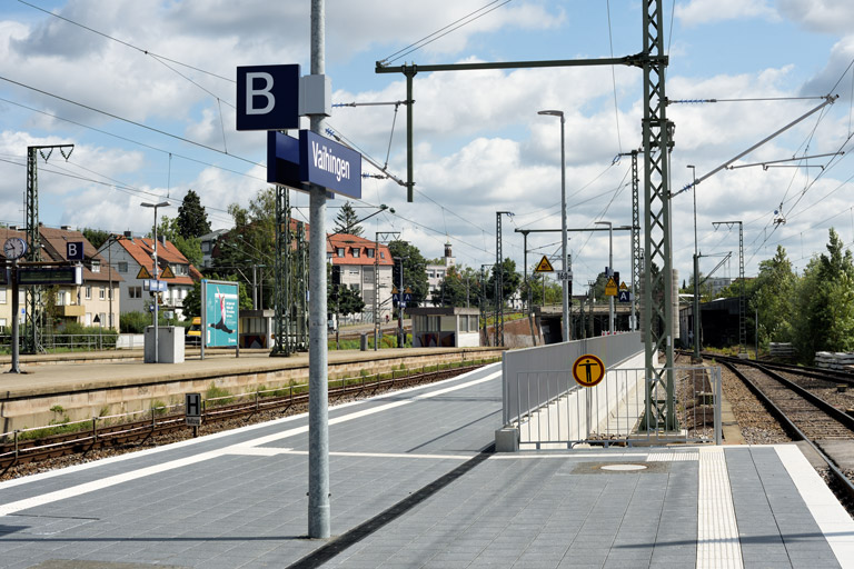 Bahnsteigbau bei km 15,6 (Juli 2021)