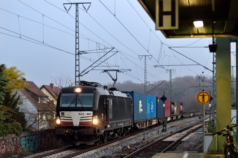 193 860 mit DGS 69254 bei km 16,8 (November 2021)