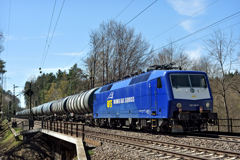 120 145 mit DGS 69368 bei km 18,4 (April 2022)