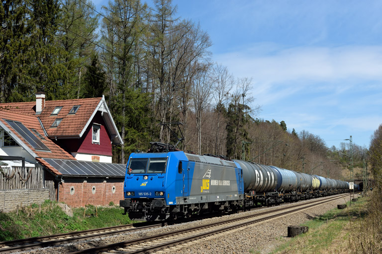 185 535 mit DGS 69368 bei km 18,2 (April 2022)