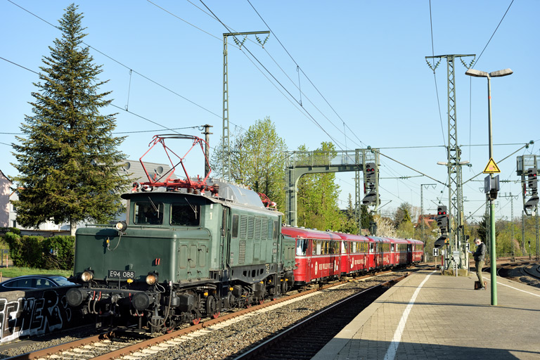 194 088 mit DPE 20178 bei km 16,6 (April 2022)