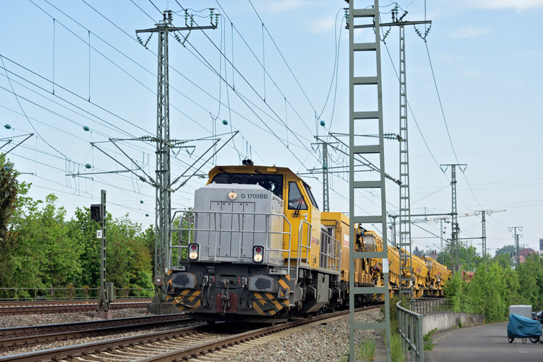 Schweerbau 277 031 bei km 16,4 (Mai 2022)