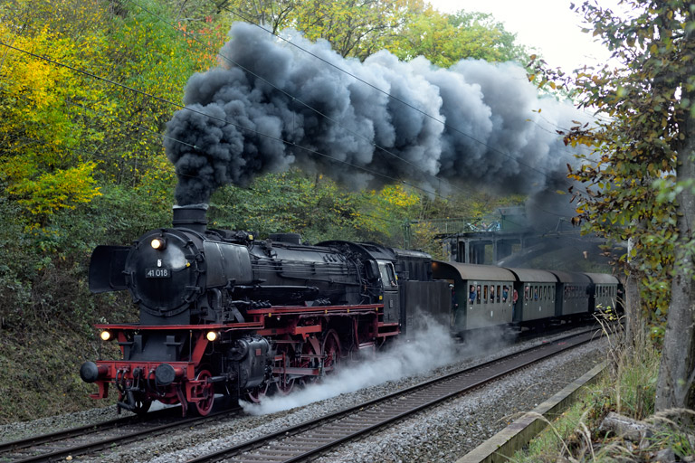 41 018 mit DPE 74937 bei km 11,6 (Oktober 2022)