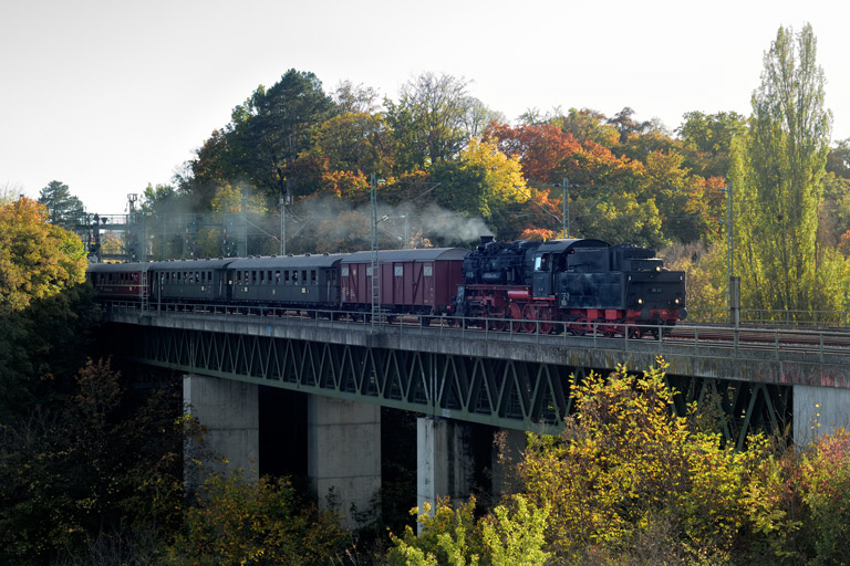 58 311 mit DPE 31233 bei km 14,6 (Oktober 2022)