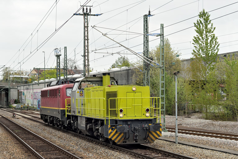 275 817 und 140 070 bei km 15,4 (April 2022)