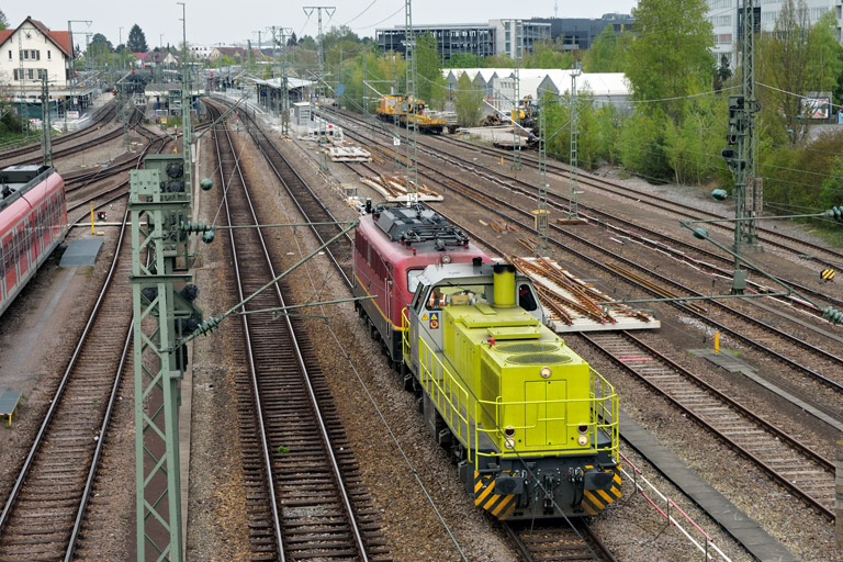 275 817 und 140 070 bei km 15,8 (April 2022)