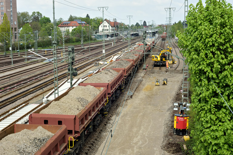 Gleis- und Weichenerneuerung bei km 15,8 (Mai 2022)