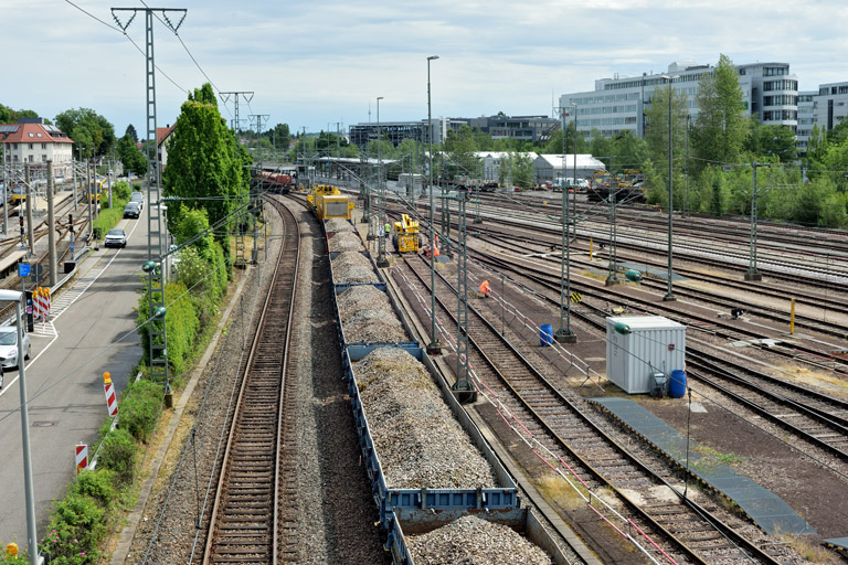 Gleis- und Weichenerneuerung bei km 15,8 (Juni 2022)