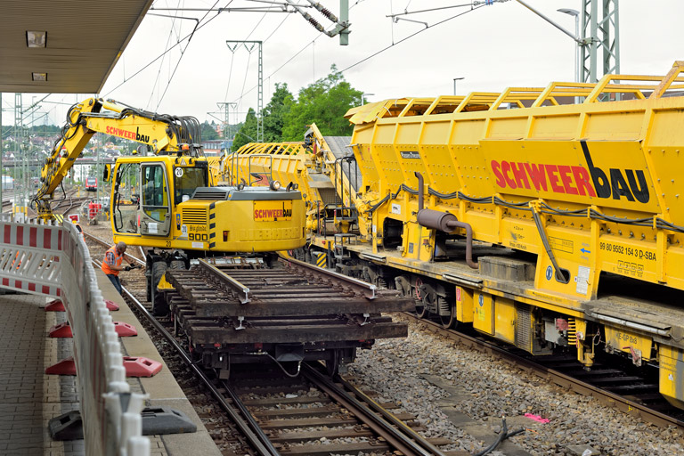 Gleis- und Weichenerneuerung bei km 15,6 (Juni 2022)